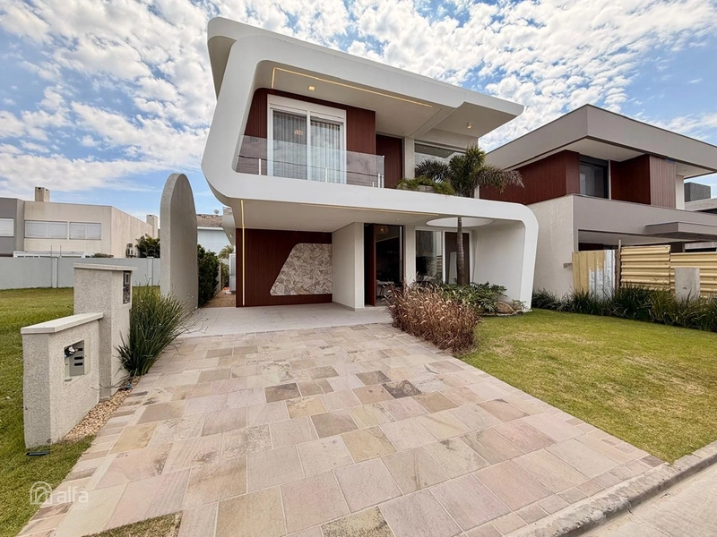 LUXO, AMPLITUDE E SOFISTICAÇÃO EM UMA RESIDÊNCIA EXCLUSIVA.: 1ª foto da galeria de imagens do imóvel