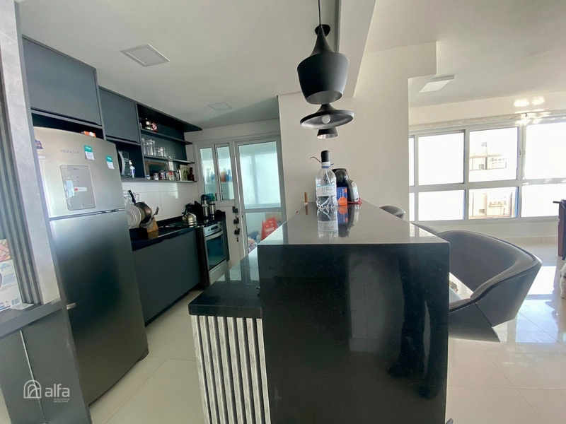 VISTA MAR 180°, 4 DORMITÓRIOS E ALTO PADRÃO EM LOCALIZAÇÃO EXCLUSIVA: 7ª foto da galeria de imagens do imóvel