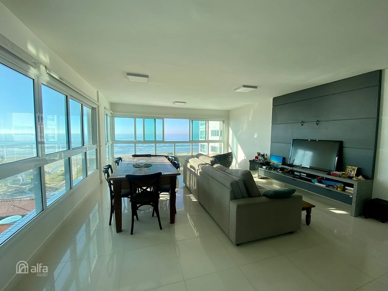VISTA MAR 180°, 4 DORMITÓRIOS E ALTO PADRÃO EM LOCALIZAÇÃO EXCLUSIVA: 1ª foto da galeria de imagens do imóvel