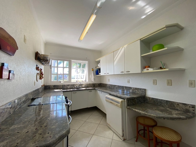 Casa beira lago com 4 suítes: 26ª foto da galeria de imagens do imóvel