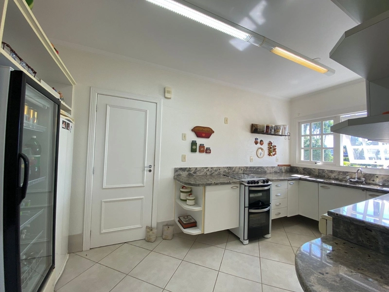 Casa beira lago com 4 suítes: 27ª foto da galeria de imagens do imóvel