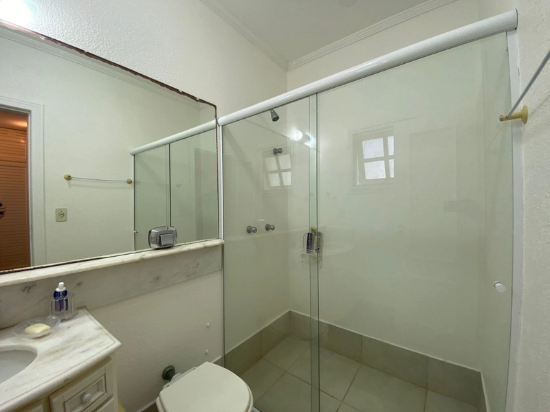 Casa beira lago com 4 suítes: 33ª foto da galeria de imagens do imóvel