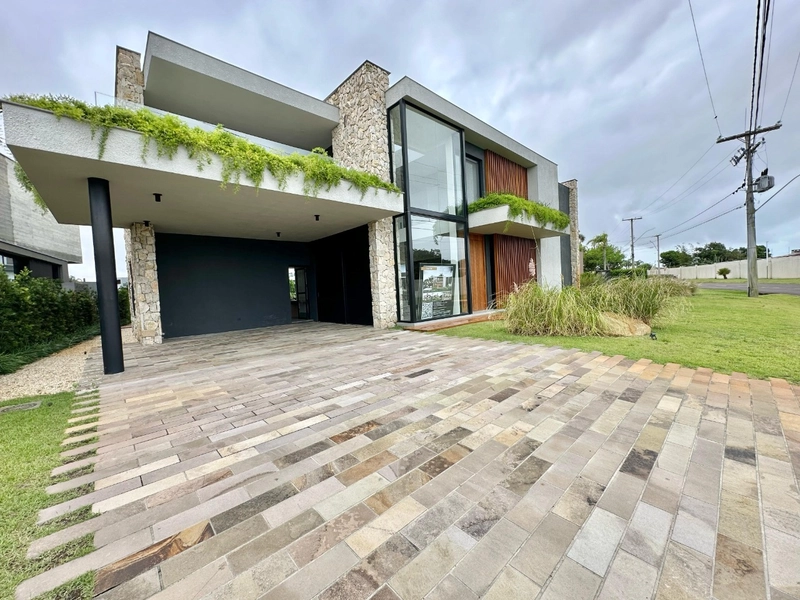 SOBRADO DE LUXO NO ENSEADA LAGOS: 2ª foto da galeria de imagens do imóvel