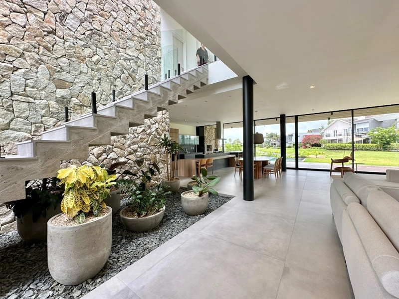 SOBRADO DE LUXO NO ENSEADA LAGOS: 6ª foto da galeria de imagens do imóvel