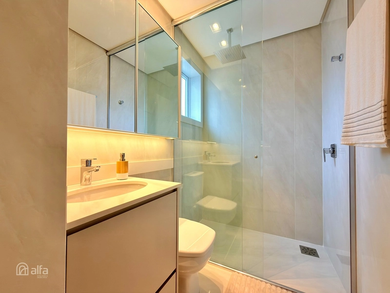LUXO, DESIGN ASSINADO E VISTA PARA O MAR EM UM APARTAMENTO EXCLUSIVO. : 28ª foto da galeria de imagens do imóvel