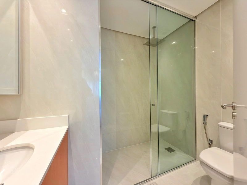 LUXO, DESIGN ASSINADO E VISTA PARA O MAR EM UM APARTAMENTO EXCLUSIVO. : 26ª foto da galeria de imagens do imóvel
