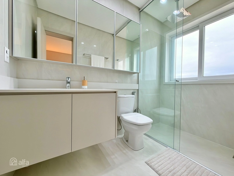 LUXO, DESIGN ASSINADO E VISTA PARA O MAR EM UM APARTAMENTO EXCLUSIVO. : 27ª foto da galeria de imagens do imóvel
