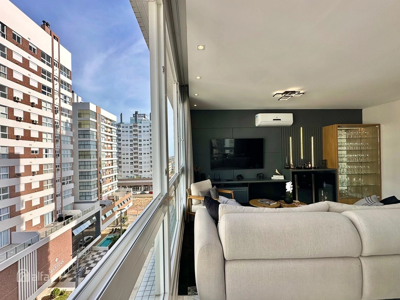 SOFISTICAÇÃO, ROOFTOP EXCLUSIVO E O PRIVILÉGIO DE VIVER O MELHOR DO LITORAL: 9ª foto da galeria de imagens do imóvel