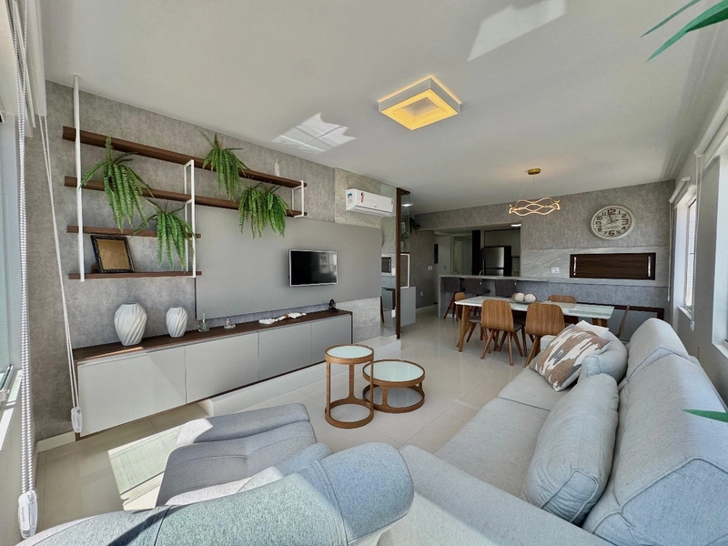 Lindo apartamento na Praça Tiarajú.: 3ª foto da galeria de imagens do imóvel