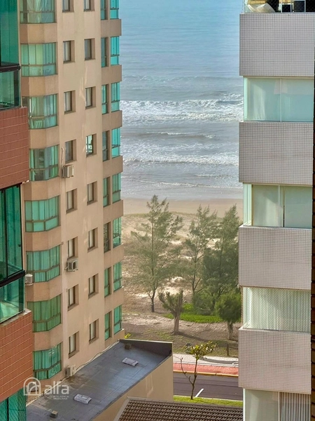 VISTA MAR, AMPLITUDE E O PRIVILÉGIO DE VIVER A POUCOS PASSOS DA PRAIA: 14ª foto da galeria de imagens do imóvel