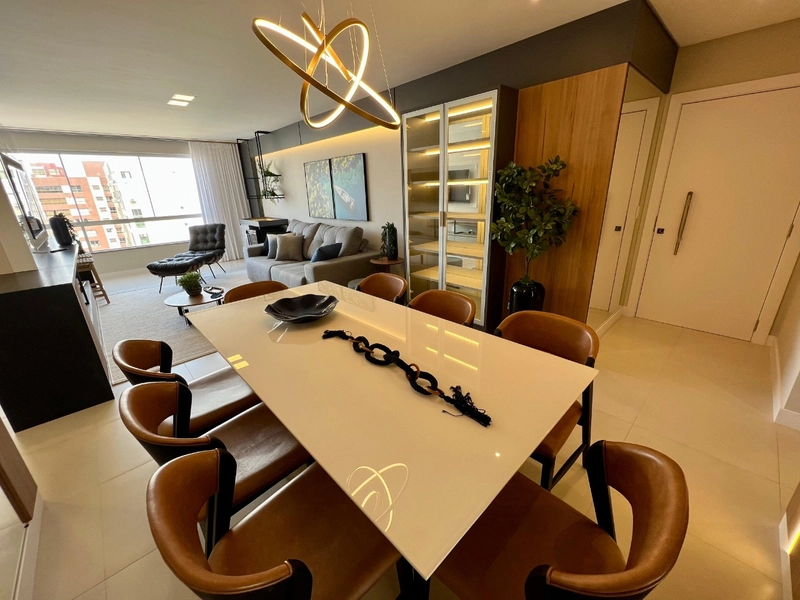Belíssimo apartamento de 3 suítes na Praça Tiarajú: 2ª foto da galeria de imagens do imóvel