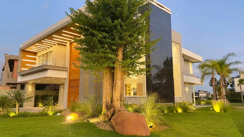 ALTO LUXO, VISTA PARA O LAGO E EXCLUSIVIDADE NO CONDOMÍNIO ENSEADA LAGOS: 4ª foto da galeria de imagens do imóvel