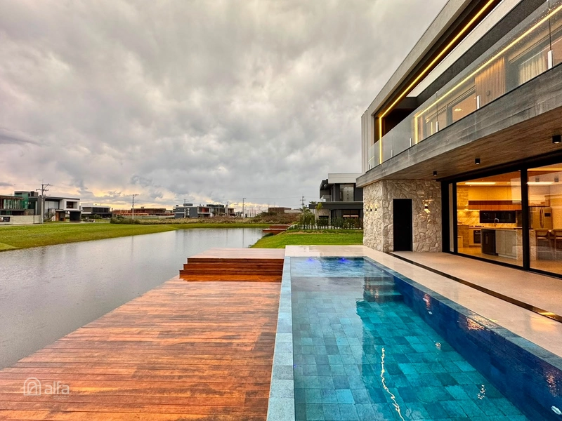 Sobrado de luxo beira lago com 5 suítes : 17ª foto da galeria de imagens do imóvel