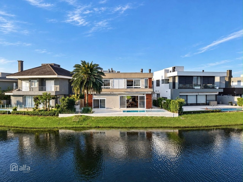 Casa beira lago com 5 suítes no Condomínio Enseada: 28ª foto da galeria de imagens do imóvel