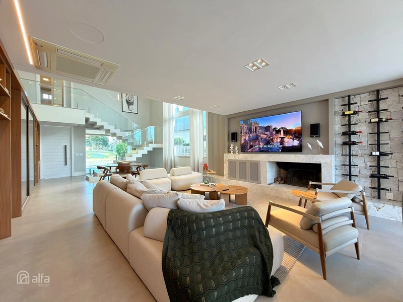 Casa beira lago com 5 suítes no Condomínio Enseada: 8ª foto da galeria de imagens do imóvel