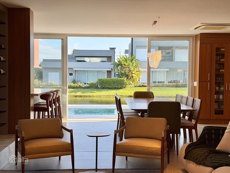 Casa beira lago com 5 suítes no Condomínio Enseada: 5ª foto da galeria de imagens do imóvel