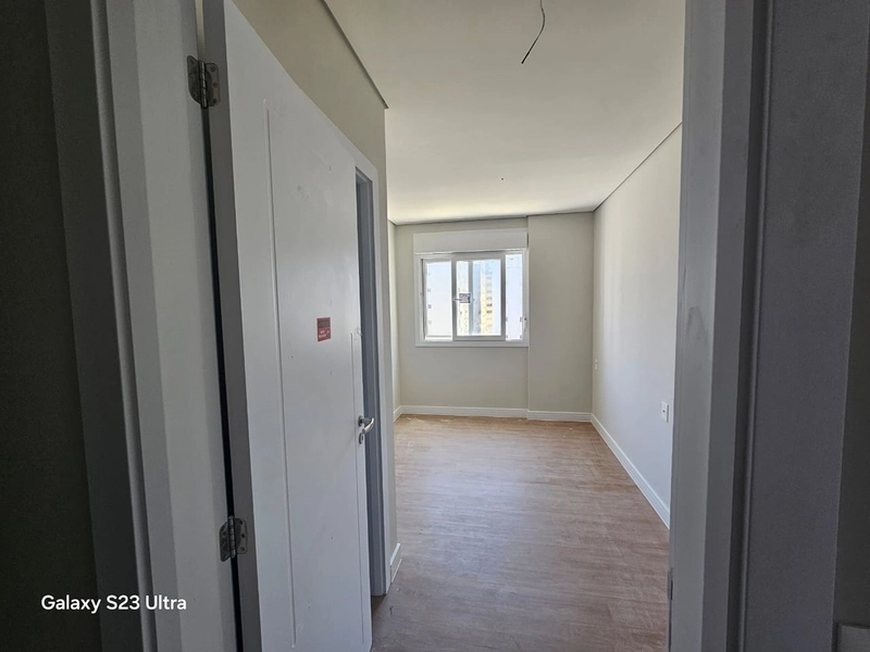 APARTAMENTO VAZIO COM 3 AMPLAS SUITES NO BAIRRO NAVEGANTES!!: 15ª foto da galeria de imagens do imóvel