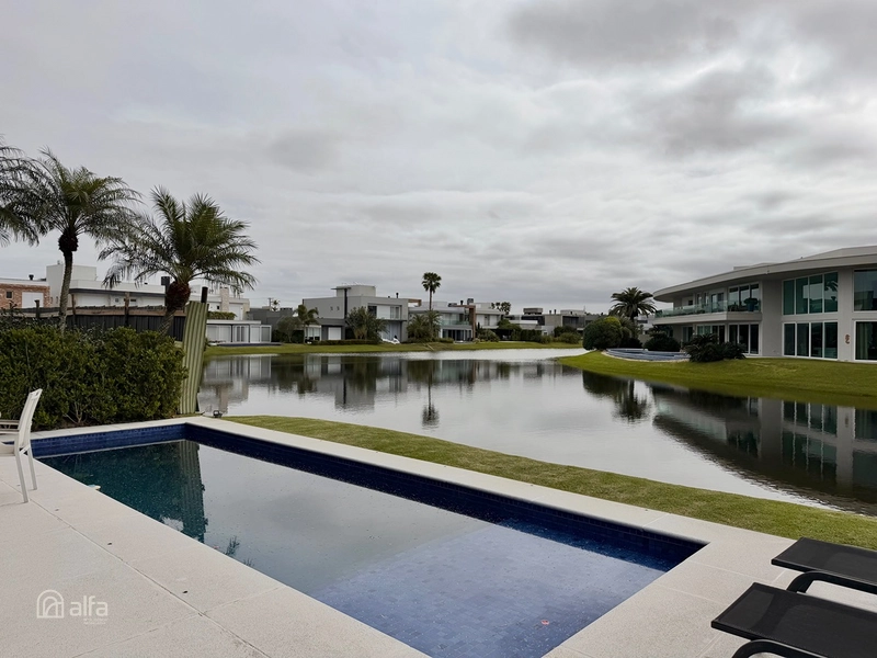 Sobrado beira lago no condomínio Enseada, em Xangri-la: 26ª foto da galeria de imagens do imóvel