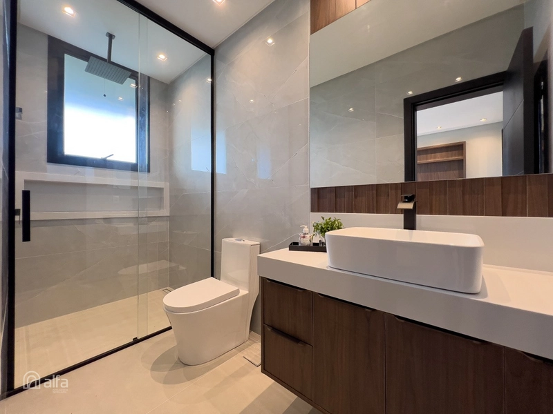 CASA DE ALTO PADRÃO COM 4 SUÍTES E PISCINA: 64ª foto da galeria de imagens do imóvel