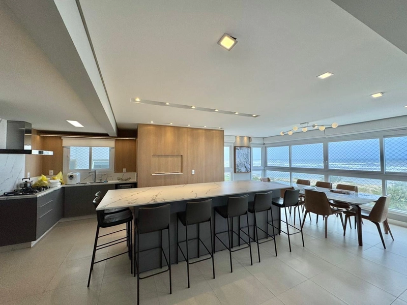Lindo apartamento a beira mar no bairro Navegantes: 2ª foto da galeria de imagens do imóvel