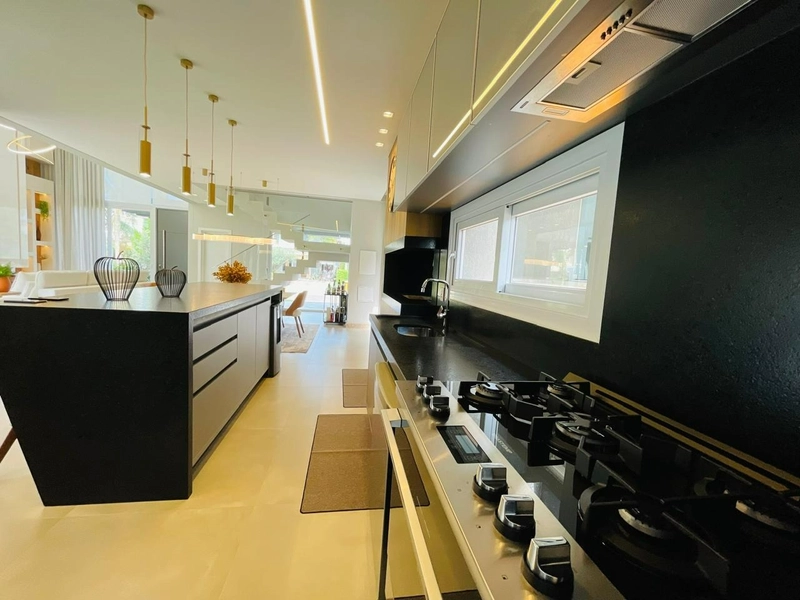 sobrado novo mobiliado e decorado no condominion Condado de Capão: 4ª foto da galeria de imagens do imóvel