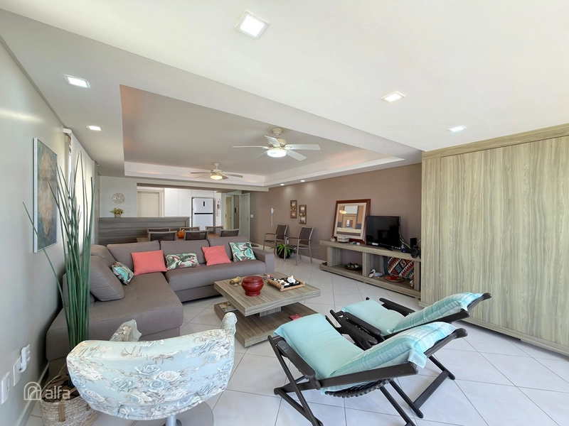 AMPLITUDE, VISTA MAR E SOFISTICAÇÃO EM UM APARTAMENTO BEIRA-MAR: 12ª foto da galeria de imagens do imóvel