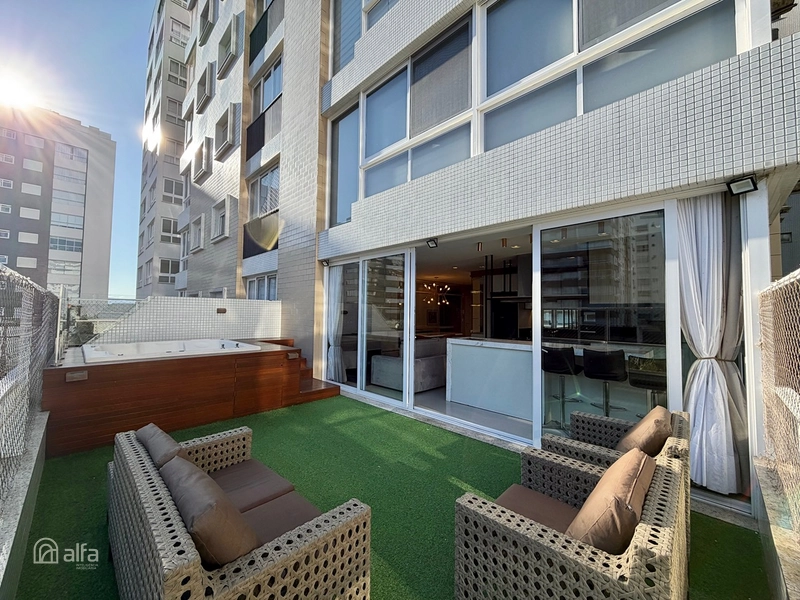 Apartamento com terraço privativo e jacuzzi em frente à Praça Tiaraju*: 11ª foto da galeria de imagens do imóvel