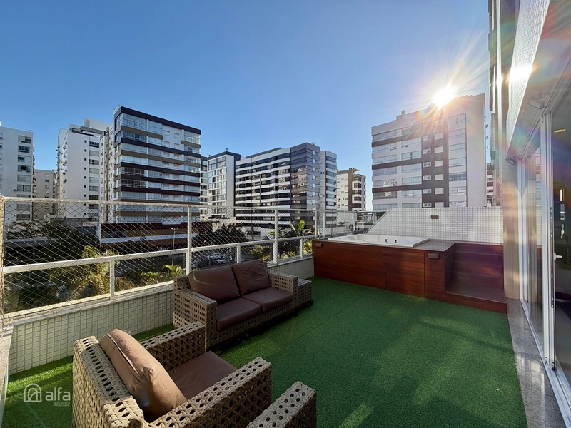 Apartamento com terraço privativo e jacuzzi em frente à Praça Tiaraju*: 8ª foto da galeria de imagens do imóvel