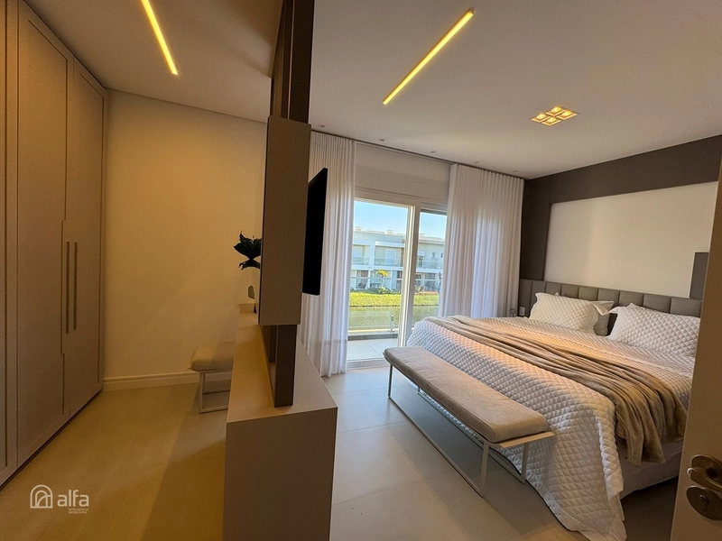 Sobrado beira lago, 3 dormítorios: 11ª foto da galeria de imagens do imóvel