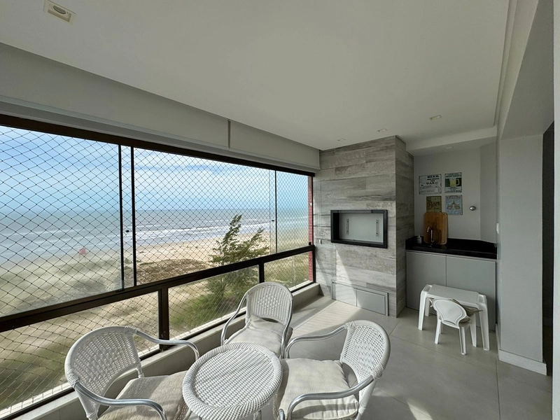 LUXO E EXCLUSIVIDADE À BEIRA-MAR: 3 DORMITÓRIOS COM SUÍTE E VISTA ETERNA PARA O MAR: 8ª foto da galeria de imagens do imóvel