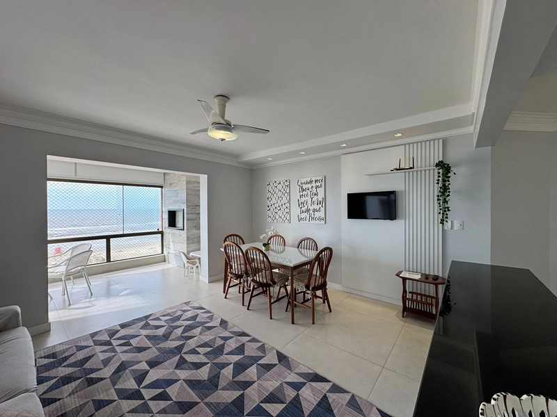 LUXO E EXCLUSIVIDADE À BEIRA-MAR: 3 DORMITÓRIOS COM SUÍTE E VISTA ETERNA PARA O MAR: 3ª foto da galeria de imagens do imóvel