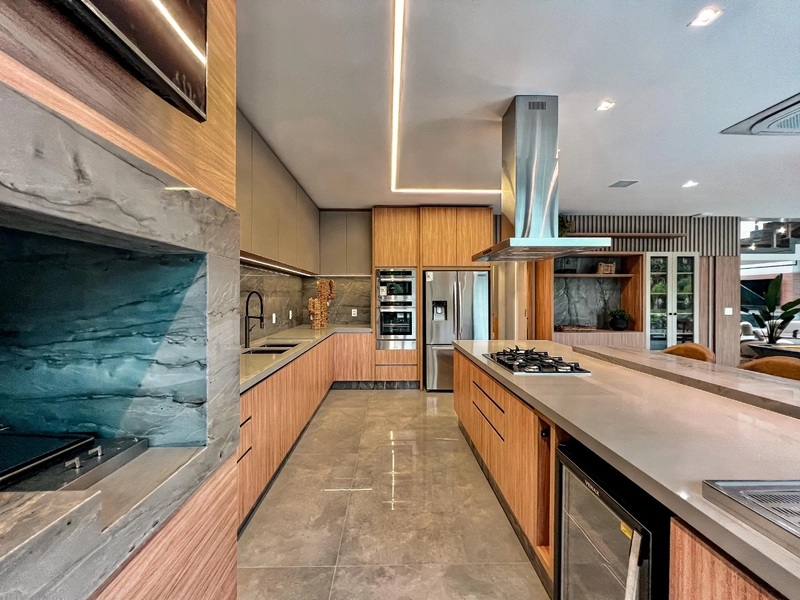 Mansão de luxo com 6 suítes: 28ª foto da galeria de imagens do imóvel