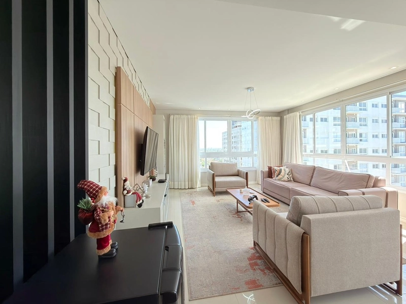 ✨ SOFISTICAÇÃO E ESPAÇO: 3 DORMITÓRIOS, 1 SUÍTE E 180M² EM LOCALIZAÇÃO PREMIUM ✨: 7ª foto da galeria de imagens do imóvel