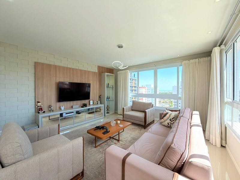 ✨ SOFISTICAÇÃO E ESPAÇO: 3 DORMITÓRIOS, 1 SUÍTE E 180M² EM LOCALIZAÇÃO PREMIUM ✨: 2ª foto da galeria de imagens do imóvel