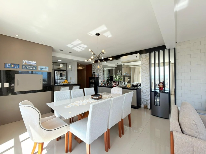 ✨ SOFISTICAÇÃO E ESPAÇO: 3 DORMITÓRIOS, 1 SUÍTE E 180M² EM LOCALIZAÇÃO PREMIUM ✨: 10ª foto da galeria de imagens do imóvel