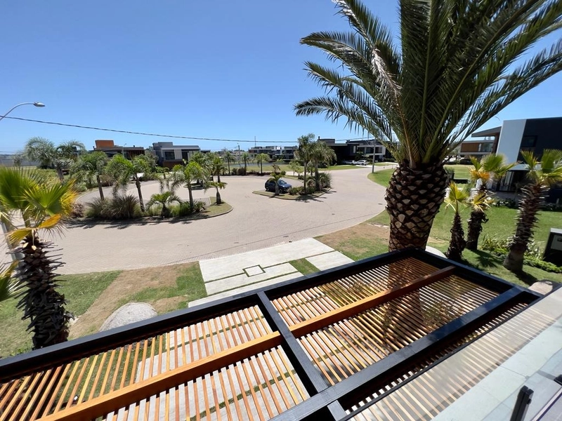 Sobrado de luxo beira lago: 24ª foto da galeria de imagens do imóvel