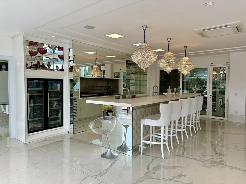 SUPER MANSÃO DE LUXO NO ENSEADA: 16ª foto da galeria de imagens do imóvel