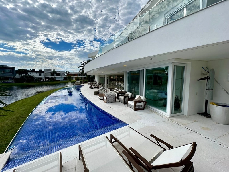 SUPER MANSÃO DE LUXO NO ENSEADA: 33ª foto da galeria de imagens do imóvel