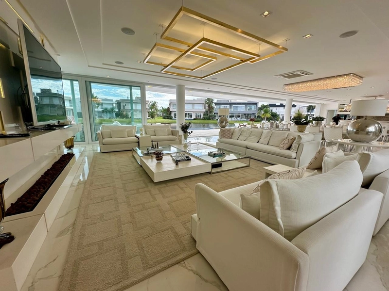 SUPER MANSÃO DE LUXO NO ENSEADA: 4ª foto da galeria de imagens do imóvel