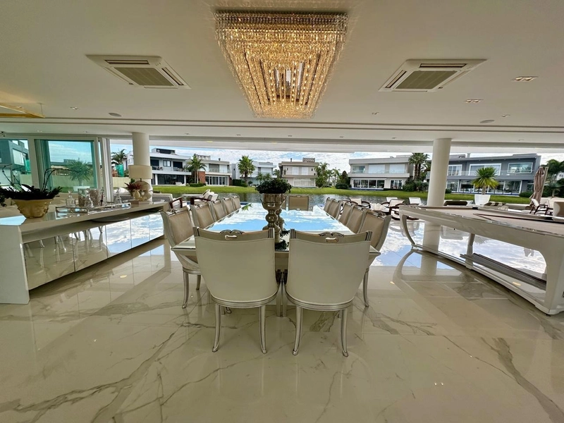 SUPER MANSÃO DE LUXO NO ENSEADA: 6ª foto da galeria de imagens do imóvel