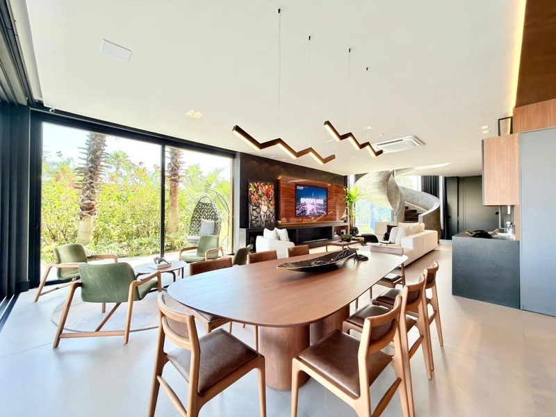 Casa Exclusiva com Design Inspirado na Pininfarina: 12ª foto da galeria de imagens do imóvel