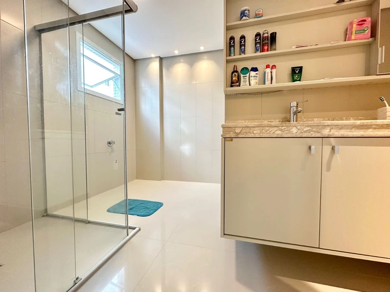 Apartamento com 4 dormitórios com vista eterna para o mar.: 28ª foto da galeria de imagens do imóvel