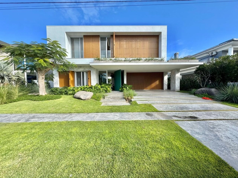 Sobrado de luxo com 5 suítes: 1ª foto da galeria de imagens do imóvel