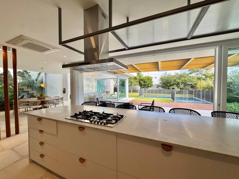 Sobrado de luxo com 5 suítes: 15ª foto da galeria de imagens do imóvel