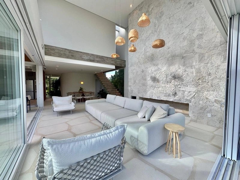 Sobrado de luxo com 5 suítes: 9ª foto da galeria de imagens do imóvel