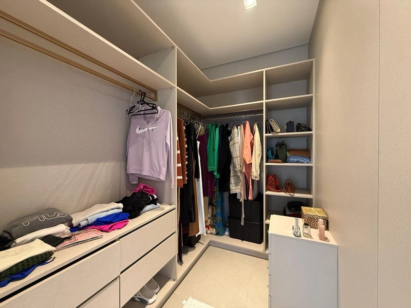 Sobrado de luxo no Condomínio Sense com 5 surtes : 24ª foto da galeria de imagens do imóvel