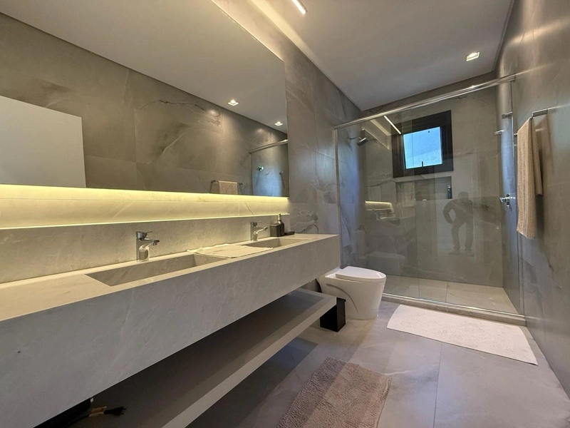 Sobrado de luxo no Condomínio Sense com 5 surtes : 35ª foto da galeria de imagens do imóvel