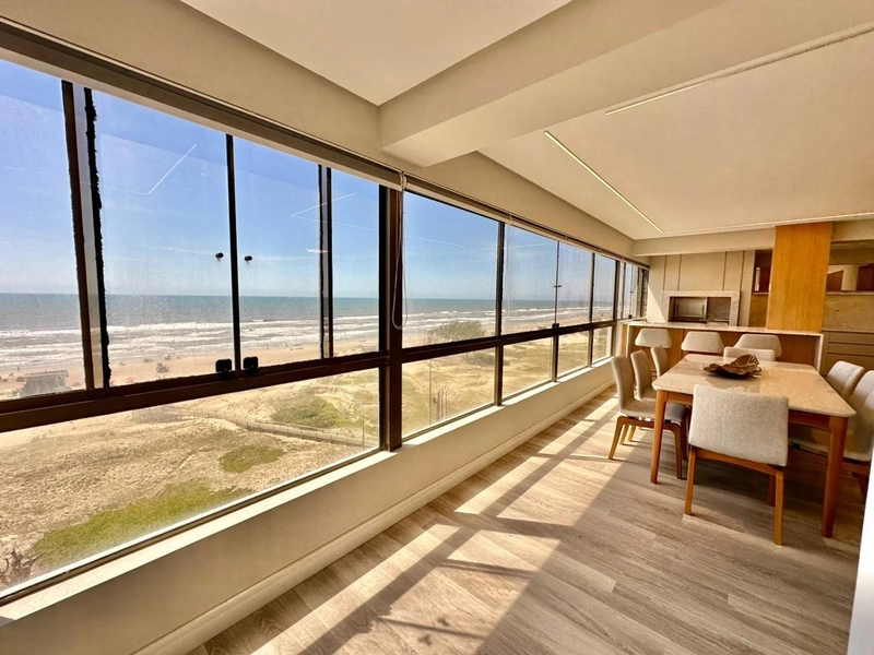 Apartamento de 4 dormitórios beira mar!!: 15ª foto da galeria de imagens do imóvel