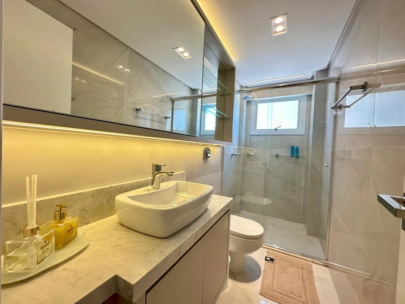 Apartamento de 4 dormitórios beira mar!!: 39ª foto da galeria de imagens do imóvel