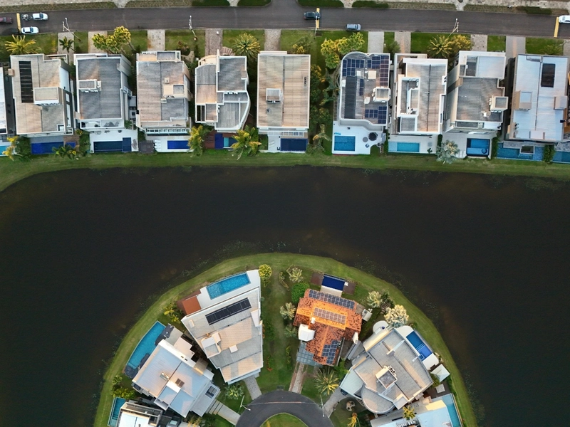 Sobrado beira lago com 5 suítes no Enseada: 11ª foto da galeria de imagens do imóvel